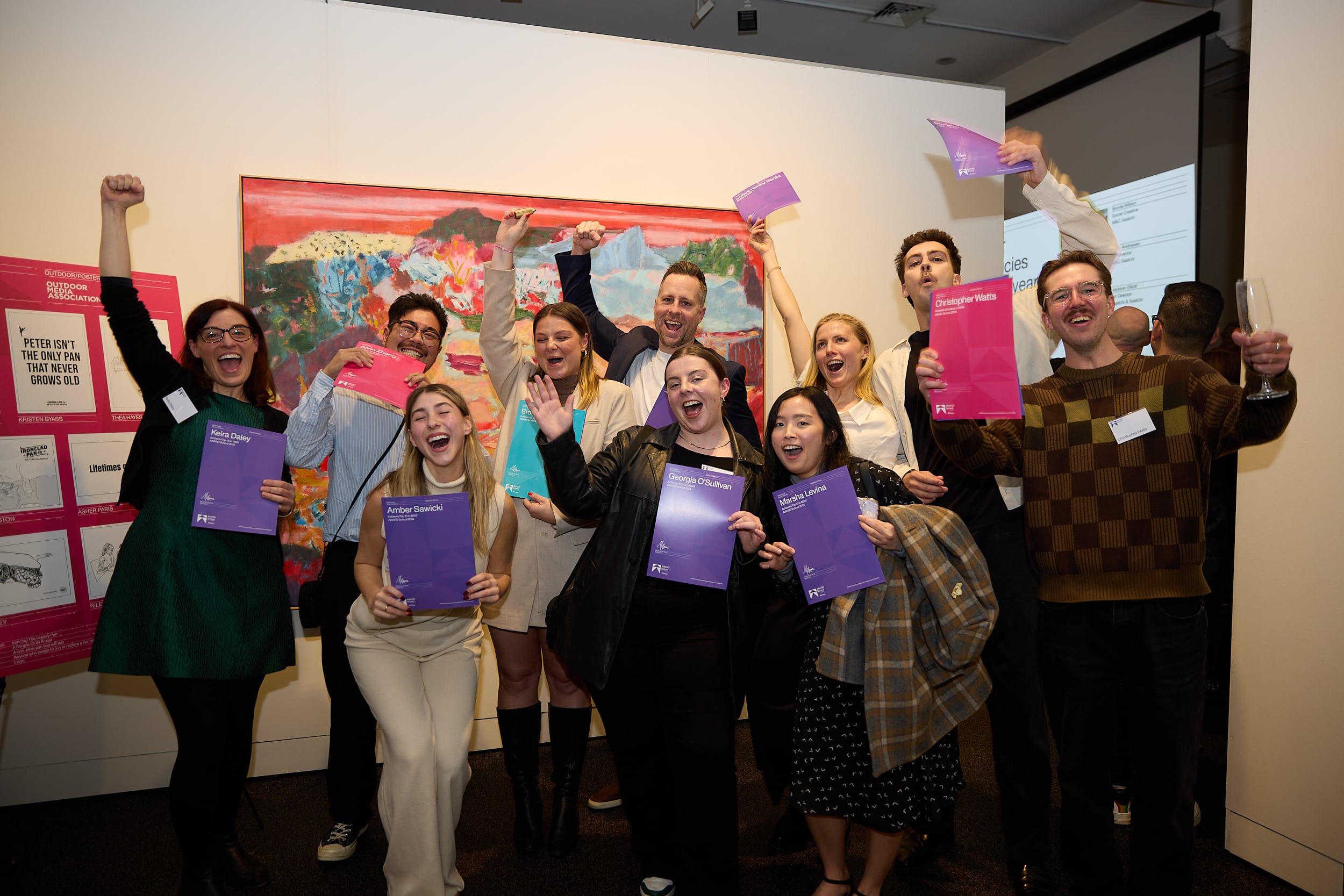 0C5A9479AWARD SCHOOL grads